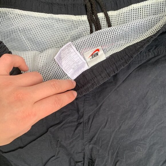 VINTAGE Nike Shorts XL Black - Picture 5 of 6